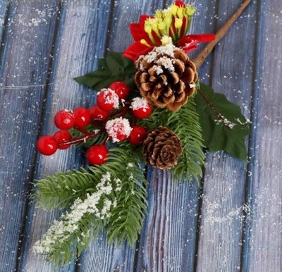 Декор "зимнее очарование" ягоды, цветок, шишки 30см  - фото 13609