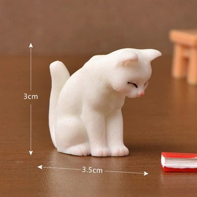 Кошка белая сидит мини-фигурка 3*3,5см - фото 25621