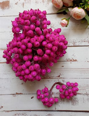 Декоративные ягоды в сахаре 11мм уп.10 пучков цв. малиновый - фото 5572