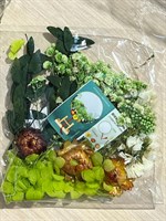 Набор сухоцветов нежно-зеленая гипсофила+цветочки