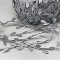 Лента декор с листочками серебро 2м